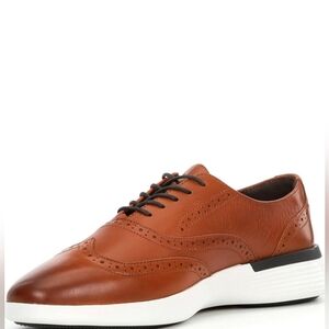 Wolf & Shepherd Men's Crossover Wingtip Oxfords
